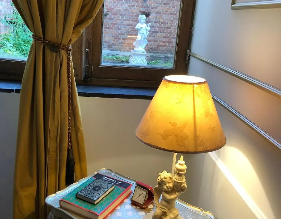 Love Nest Versailles - Unique Louis XIV decoration - Calm location right IN city center-1